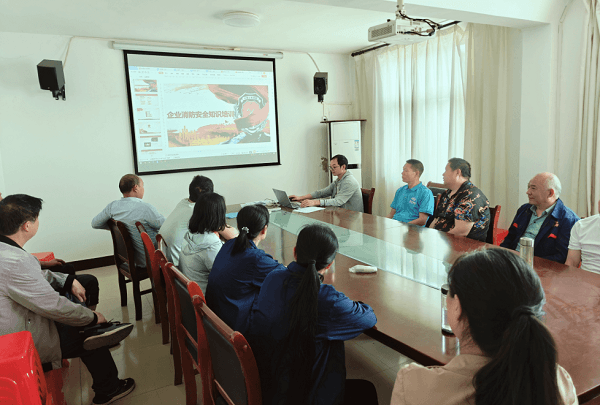 东正化工组织职工开展安全专题培训 切实提升职业健康与消防意识